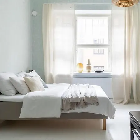 Spacious In Punavuori With 2 Apartment Helsinki